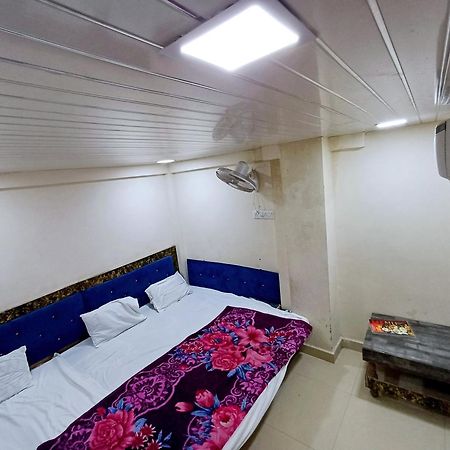 Hotel Blue Tower Inn Ujjain Esterno foto