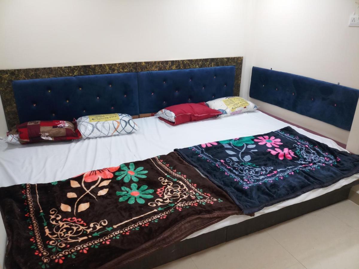 Hotel Blue Tower Inn Ujjain Esterno foto
